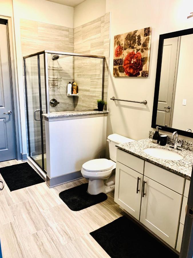 Luxurious And Cozy Apartment In Heart Of Buckhead Атланта Екстериор снимка